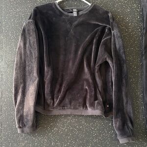 Athleta Girl  Black Long Sleeve Top. Size XXL/16. Fits like a women’s small